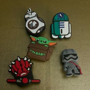 🐊3 sets $15 or $ 8 a pack Star Wars charms